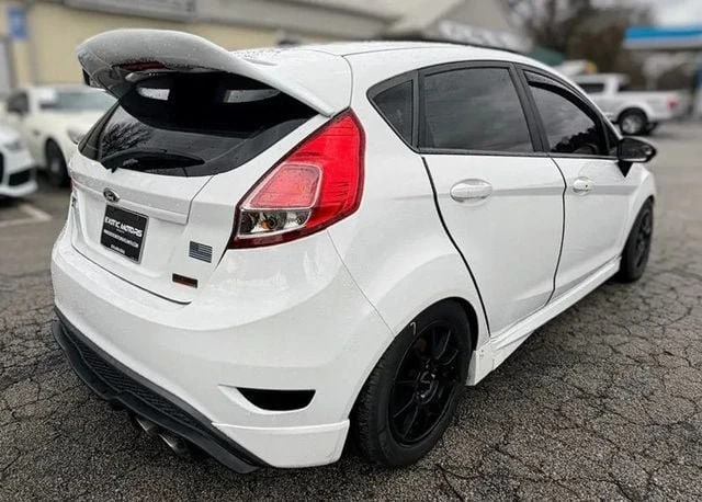 2015 Ford Fiesta - Image 4 of 10
