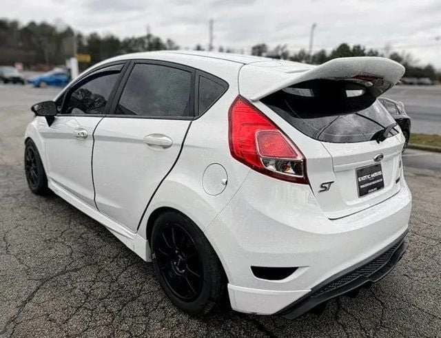 2015 Ford Fiesta - Image 2 of 10