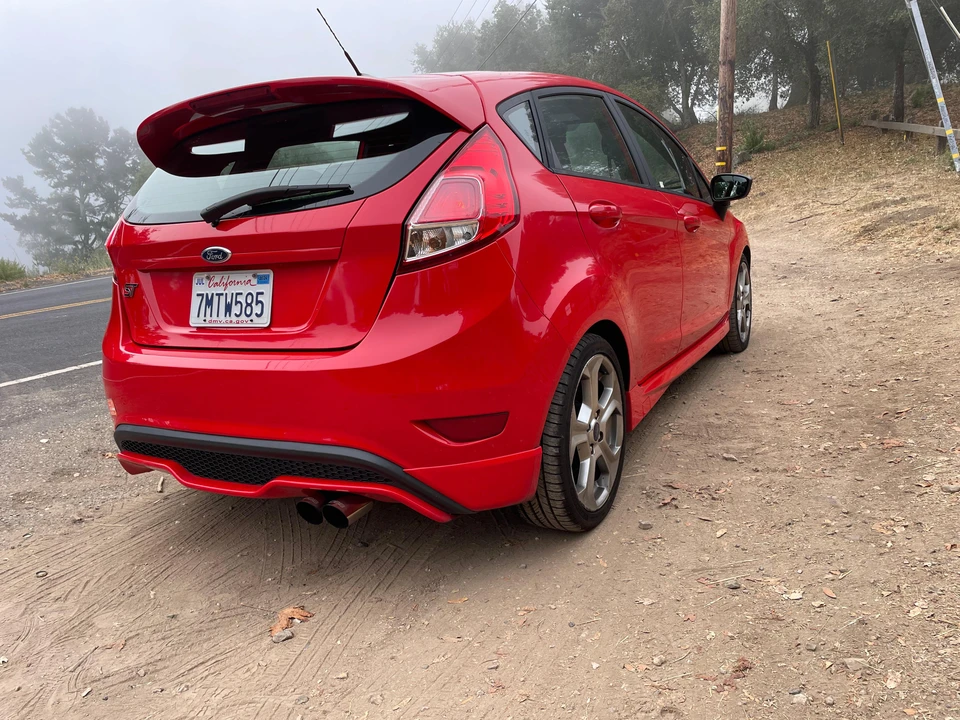 2015 Ford Fiesta - Image 15 of 31