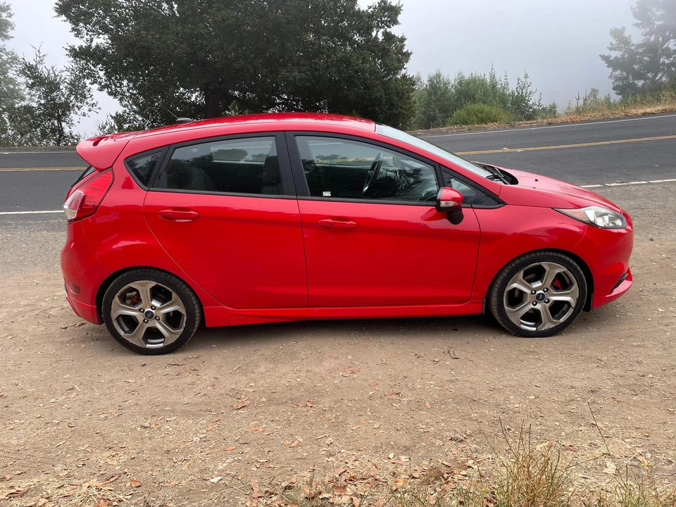 2015 Ford Fiesta - Image 16 of 31