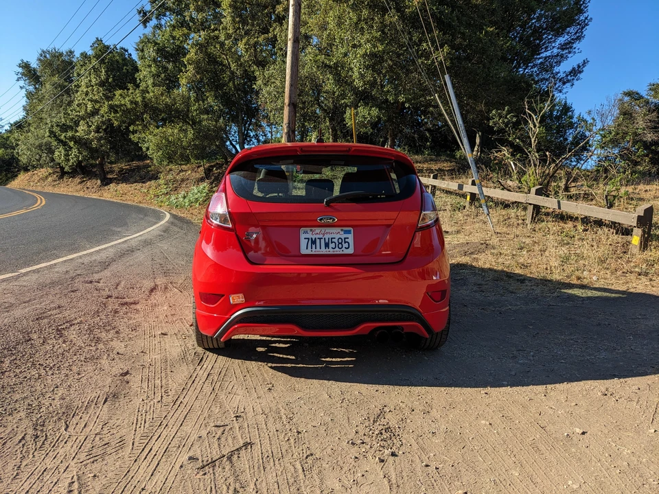 2015 Ford Fiesta - Image 14 of 31