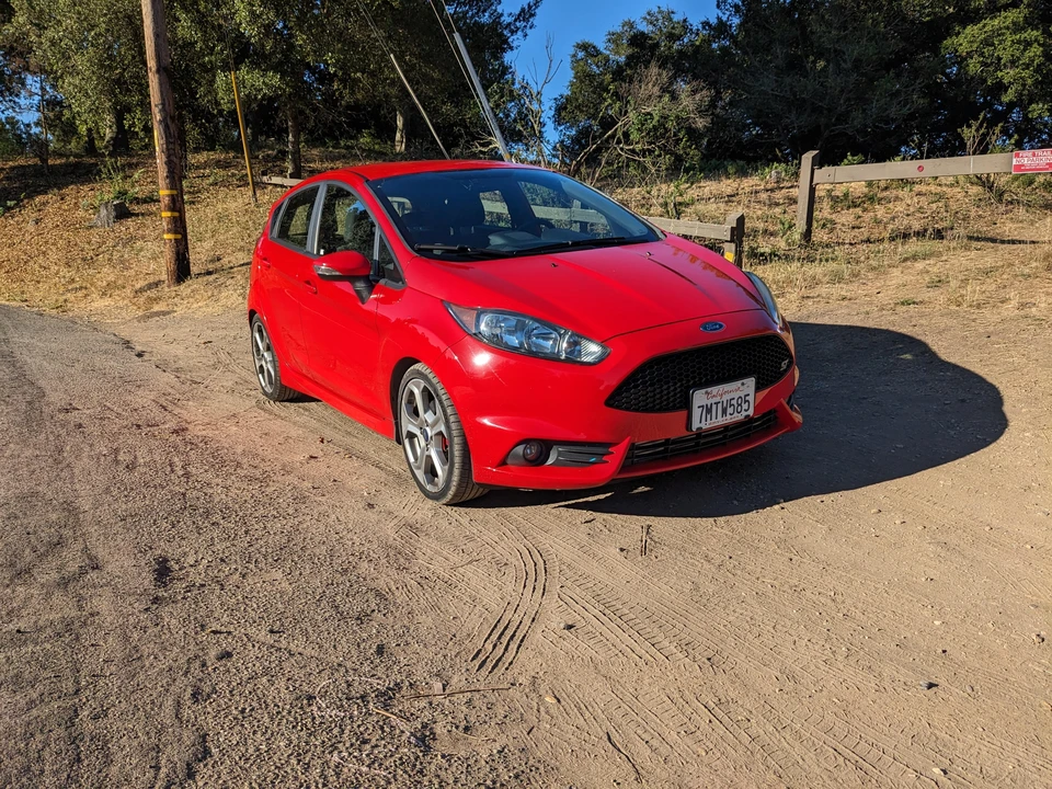 2015 Ford Fiesta - Image 17 of 31
