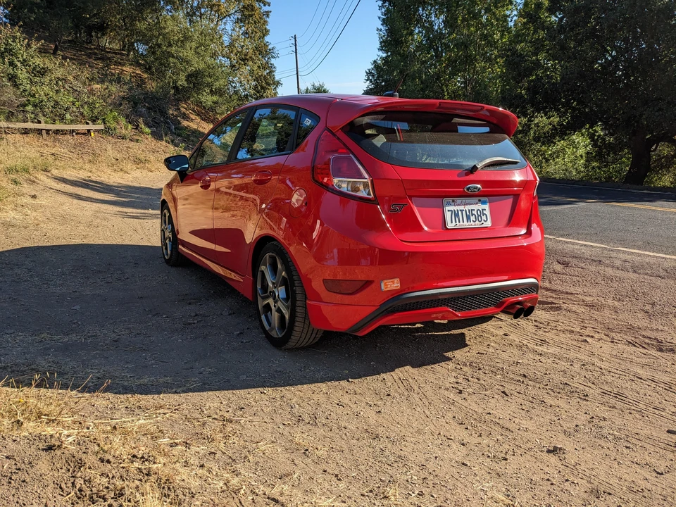 2015 Ford Fiesta - Image 12 of 31