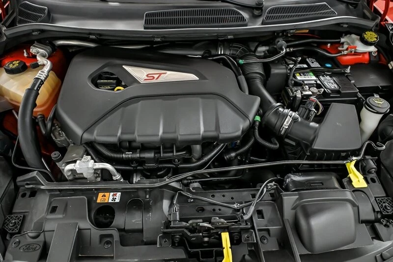 2015 Ford Fiesta - Image 14 of 21
