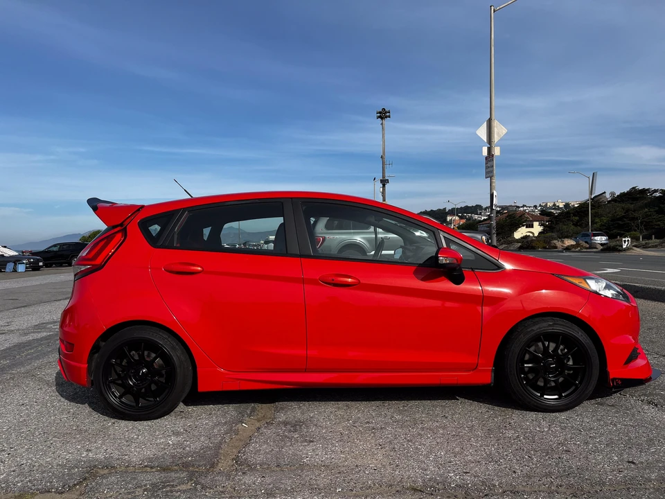 2015 Ford Fiesta - Image 23 of 31