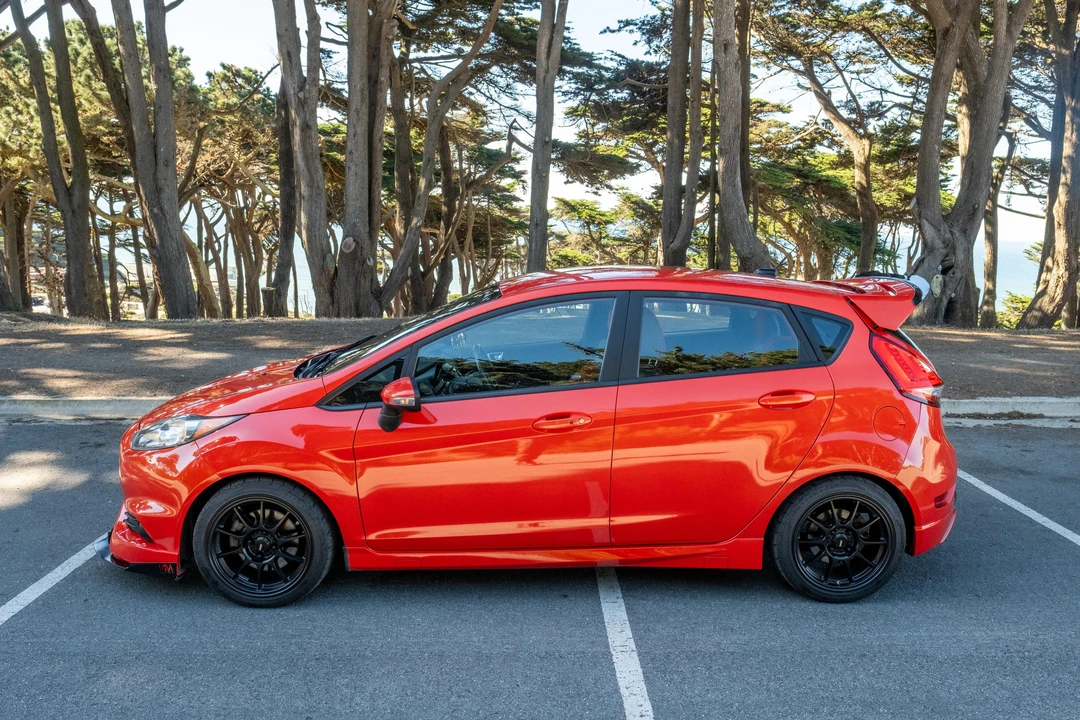 2015 Ford Fiesta - Image 13 of 31