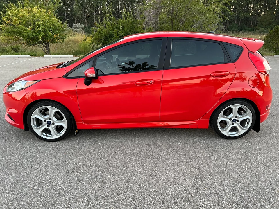 2015 Ford Fiesta - Image 9 of 31