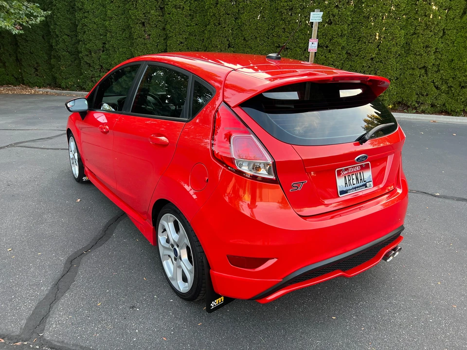 2015 Ford Fiesta - Image 13 of 31