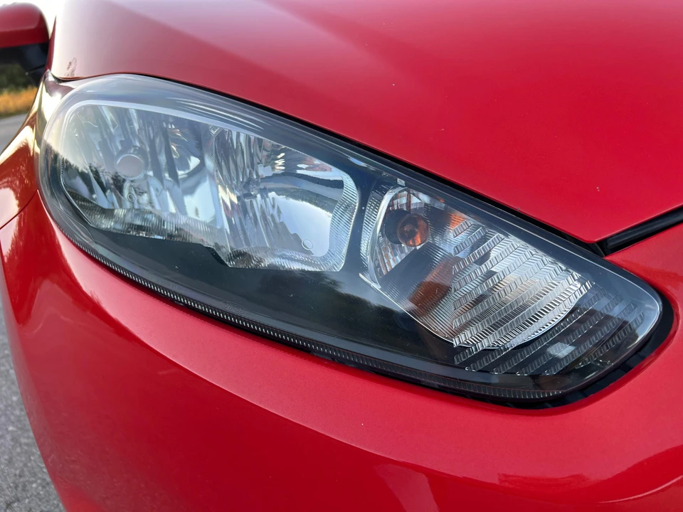 2015 Ford Fiesta - Image 18 of 31