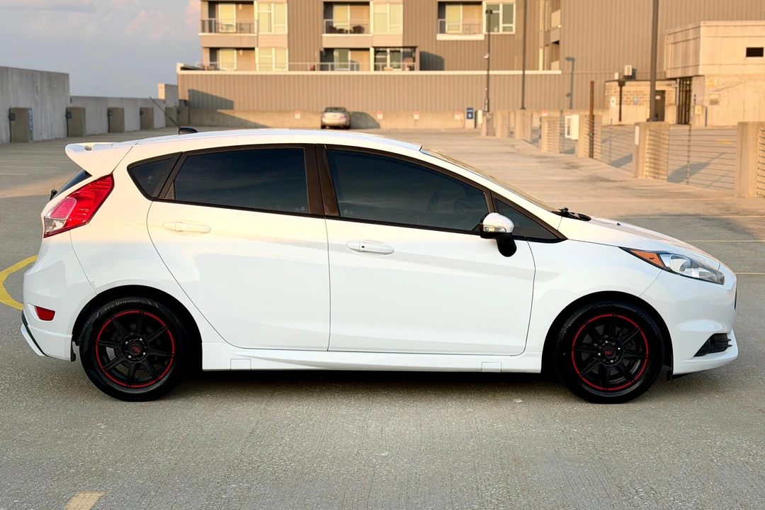 2015 Ford Fiesta - Image 3 of 31