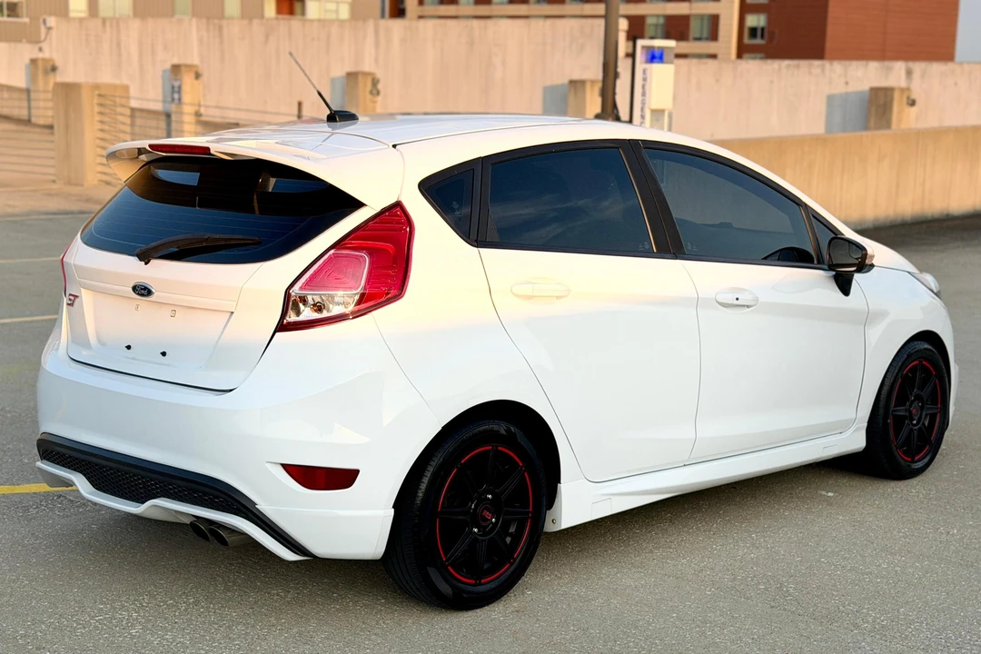 2015 Ford Fiesta - Image 4 of 31