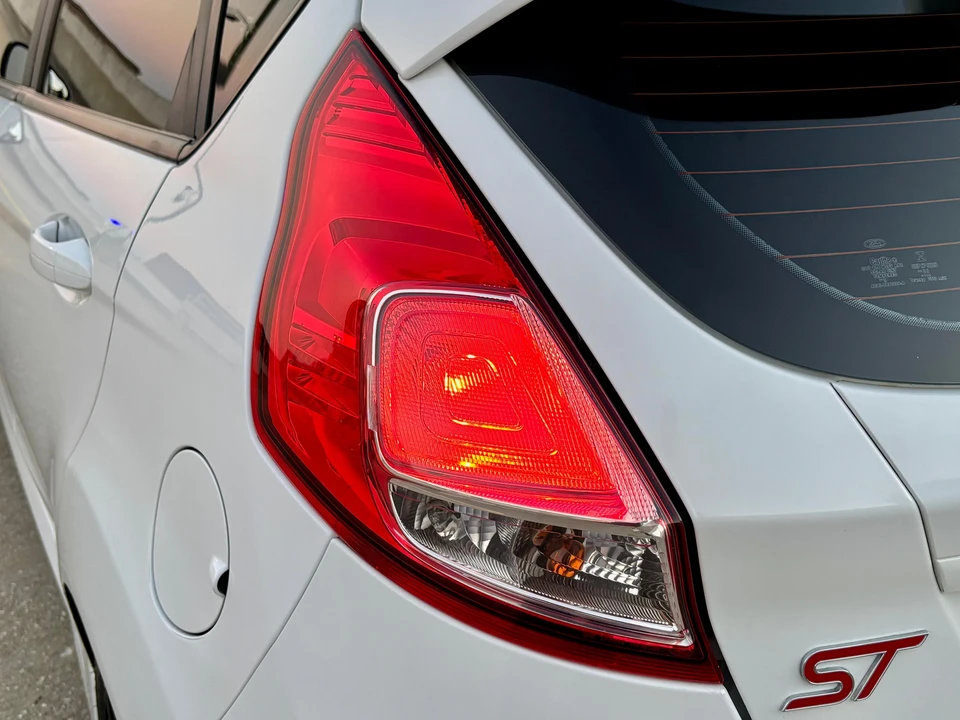 2015 Ford Fiesta - Image 31 of 31