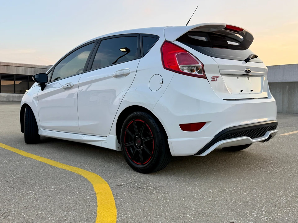 2015 Ford Fiesta - Image 9 of 31