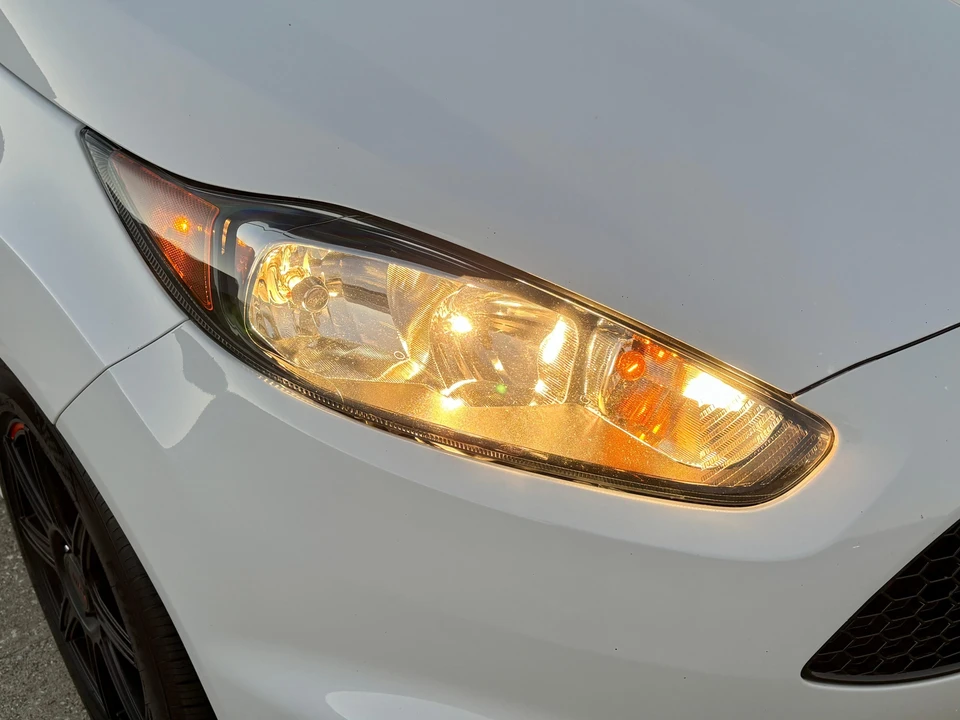 2015 Ford Fiesta - Image 14 of 31