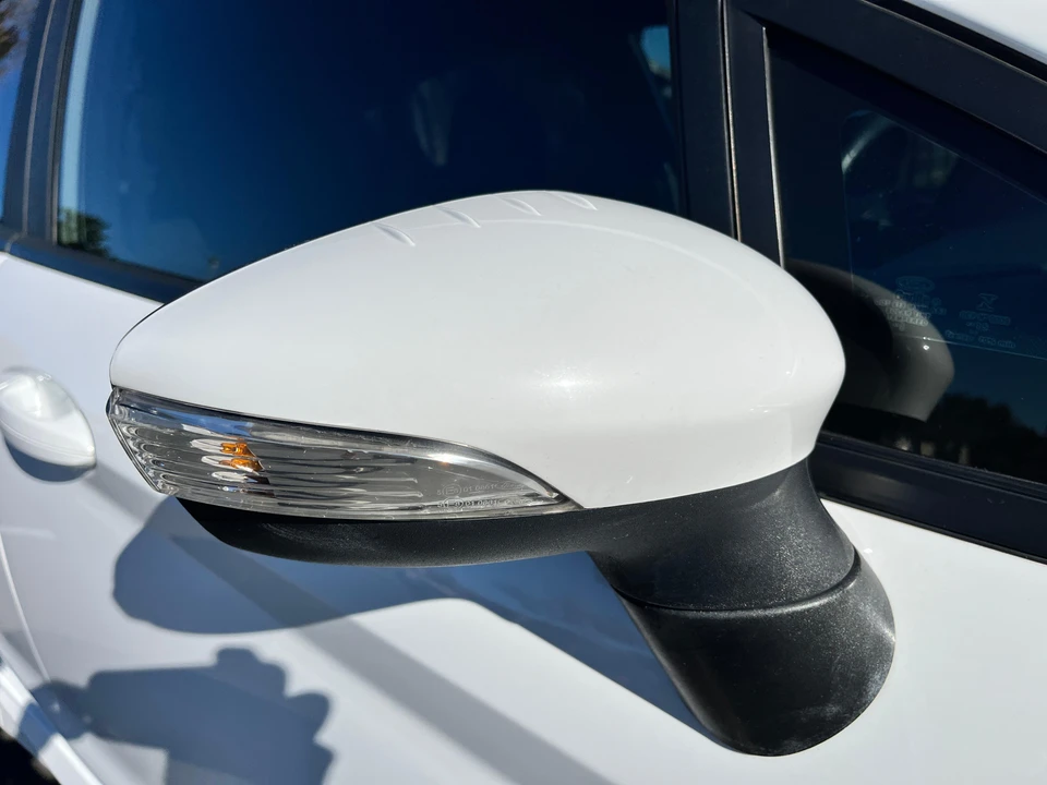 2015 Ford Fiesta - Image 16 of 28