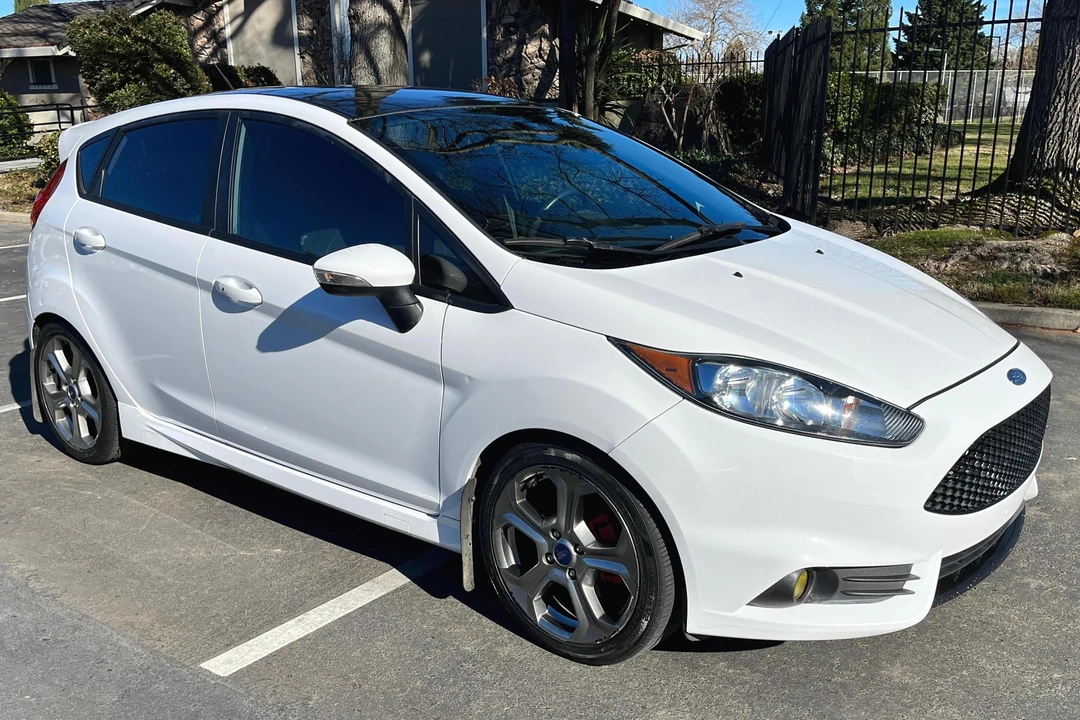 2015 Ford Fiesta - Image 8 of 28