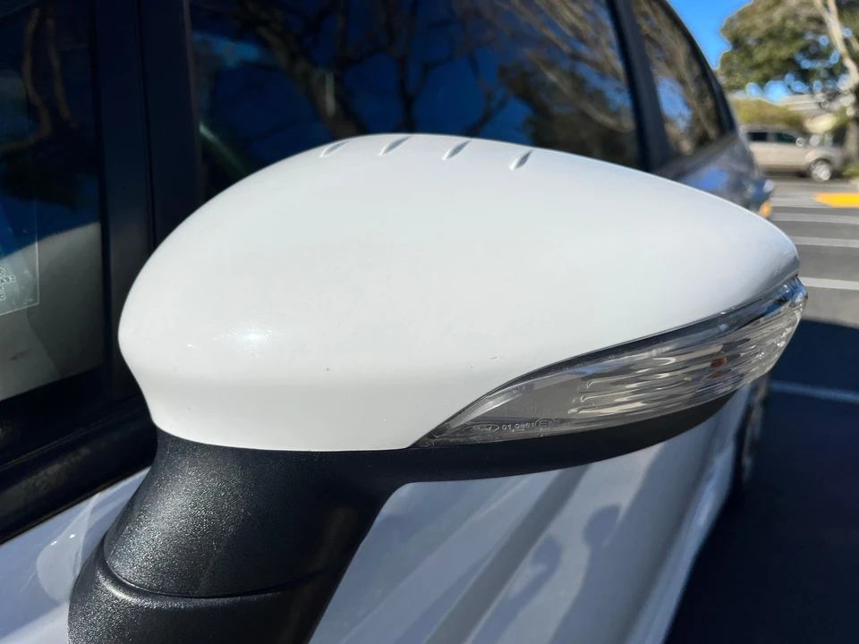 2015 Ford Fiesta - Image 11 of 28
