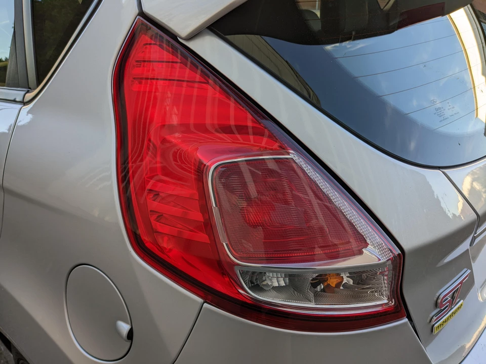 2015 Ford Fiesta - Image 12 of 29