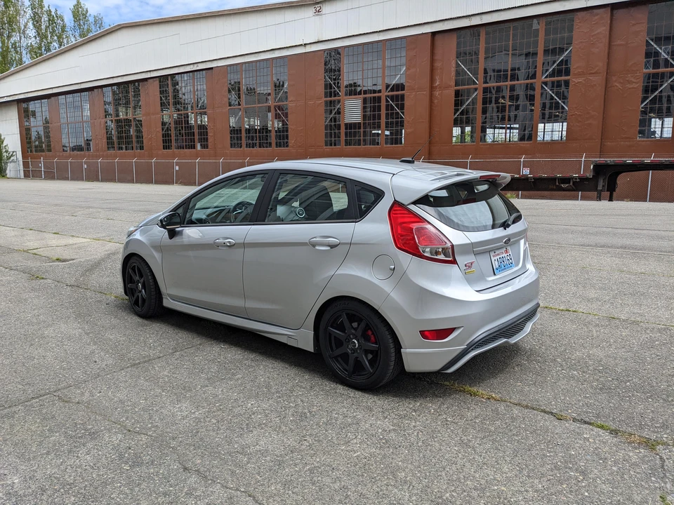 2015 Ford Fiesta - Image 6 of 29