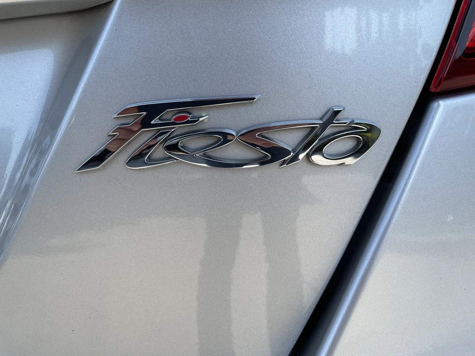 2015 Ford Fiesta - Image 28 of 31