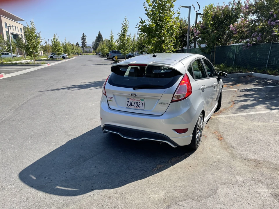2015 Ford Fiesta - Image 13 of 31