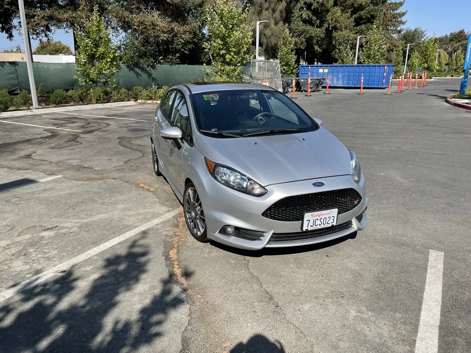 2015 Ford Fiesta - Image 18 of 31