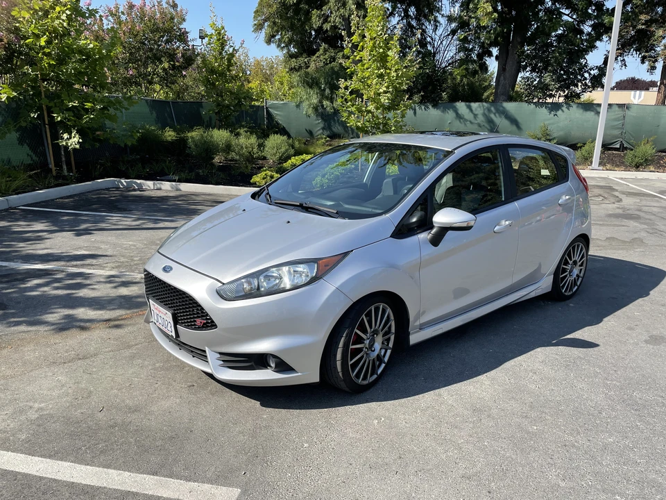 2015 Ford Fiesta - Image 7 of 31