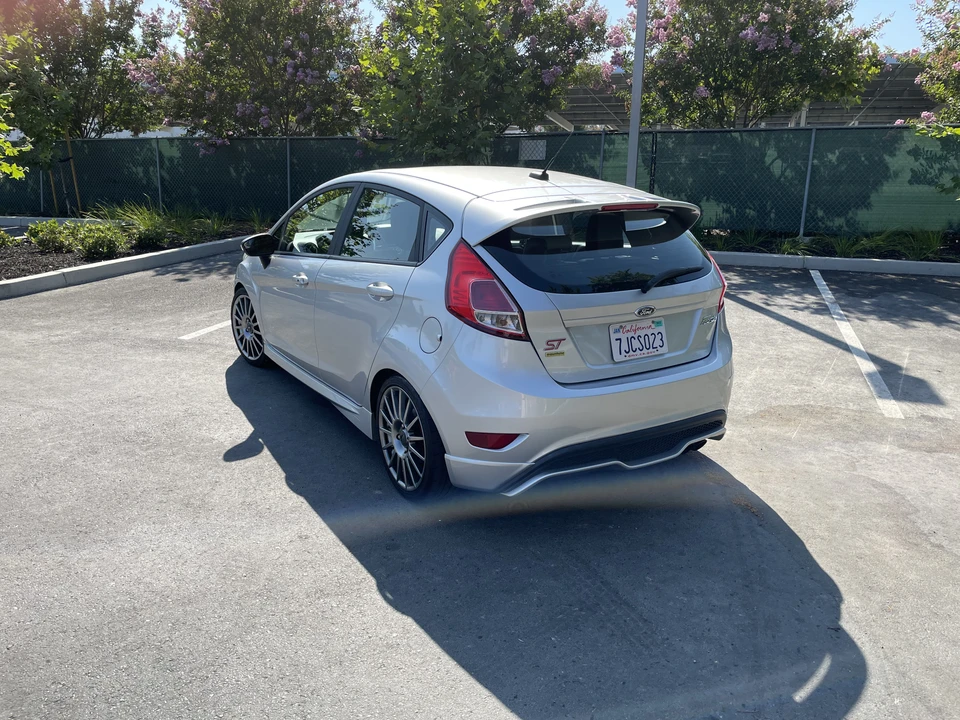 2015 Ford Fiesta - Image 11 of 31