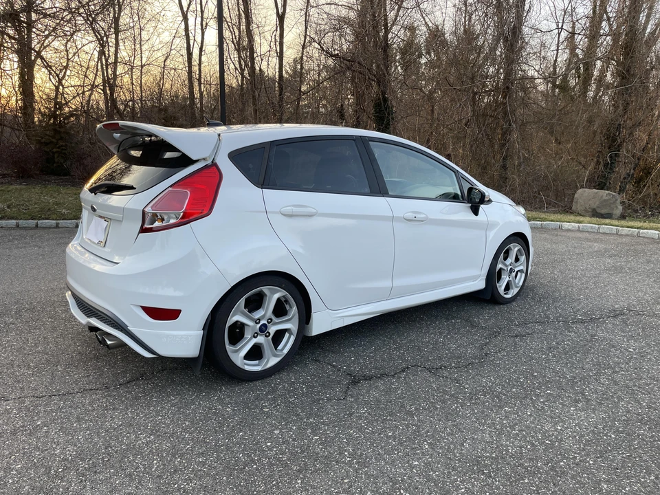 2015 Ford Fiesta - Image 22 of 31