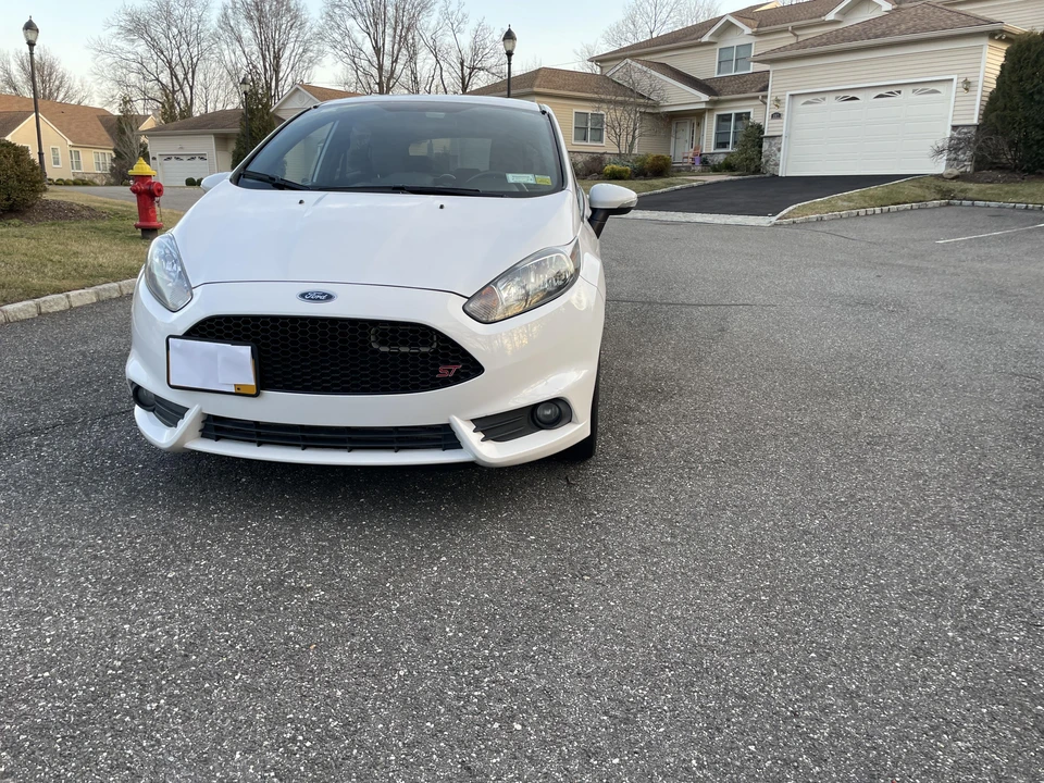 2015 Ford Fiesta - Image 9 of 31