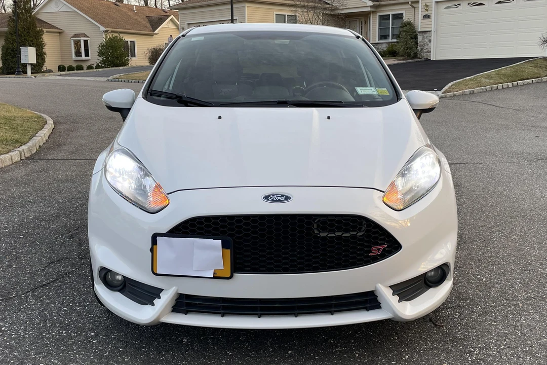 2015 Ford Fiesta - Image 2 of 31