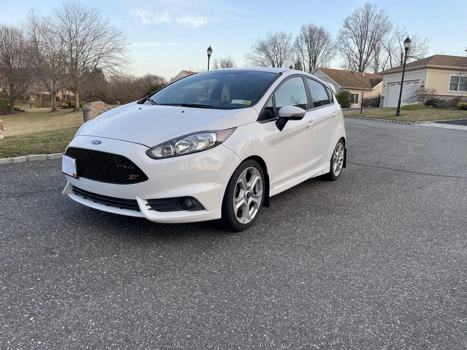 2015 Ford Fiesta - Image 11 of 31