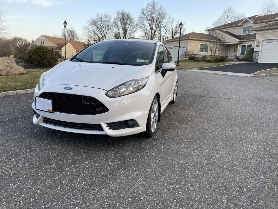 2015 Ford Fiesta - Image 10 of 31