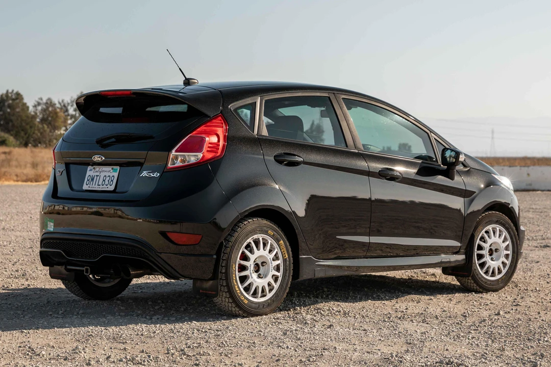 2015 Ford Fiesta - Image 4 of 31
