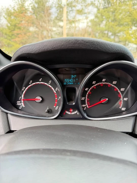 2015 Ford Fiesta - Image 9 of 12