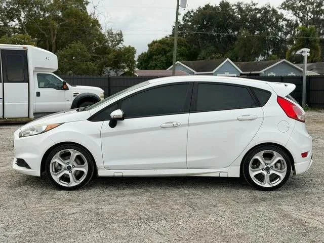 2015 Ford Fiesta - Image 2 of 12