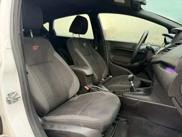 2015 Ford Fiesta - Image 10 of 12