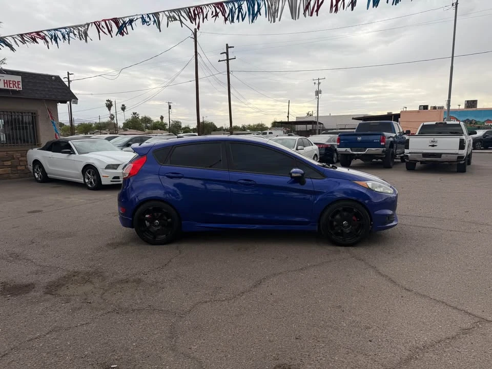 2015 Ford Fiesta - Image 2 of 12