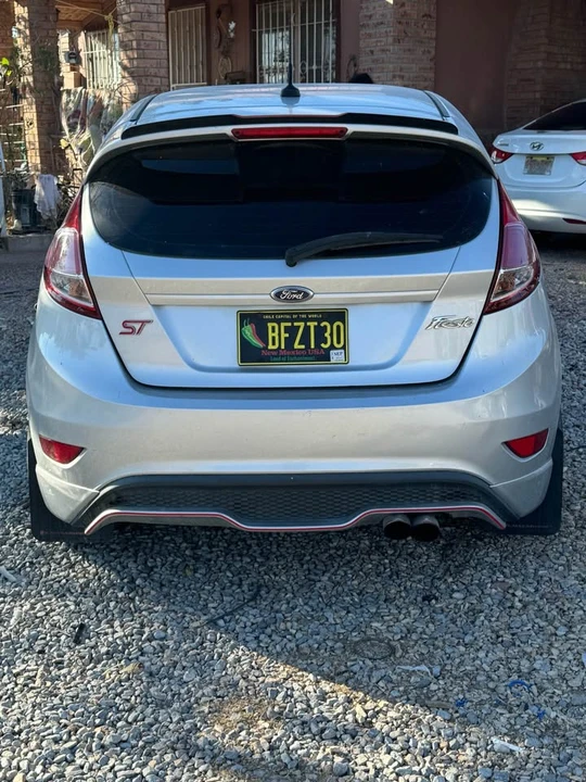 2015 Ford Fiesta - Image 3 of 4