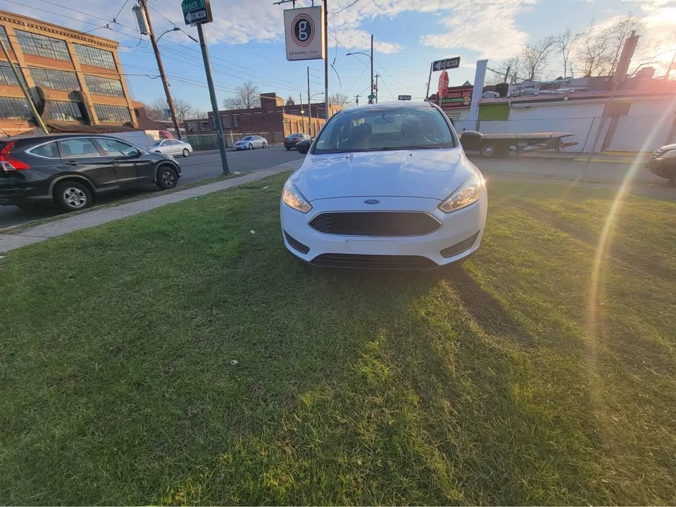 2015 Ford Focus 3rd Gen - Image 9 of 11