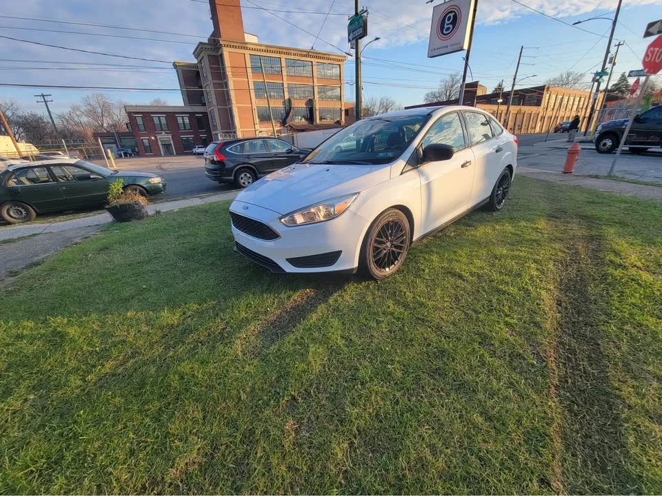 2015 Ford Focus 3rd Gen - Image 8 of 11