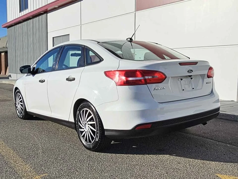 2015 Ford Focus 3rd Gen - Image 3 of 15