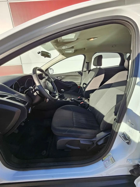 2015 Ford Focus 3rd Gen - Image 8 of 15