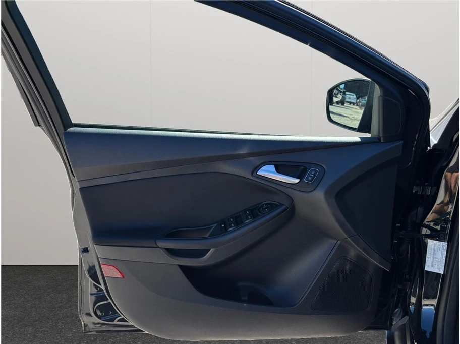 2015 Ford Focus 3rd Gen - Image 15 of 21