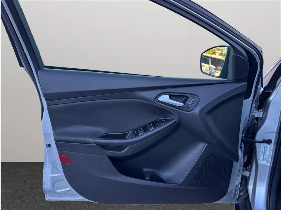 2015 Ford Focus 3rd Gen - Image 15 of 21