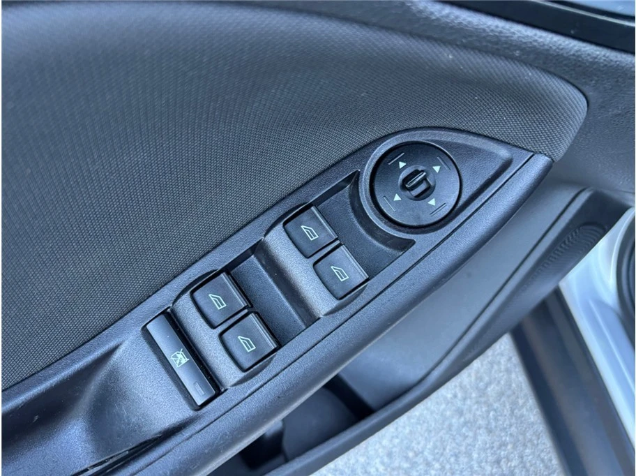 2015 Ford Focus 3rd Gen - Image 16 of 21
