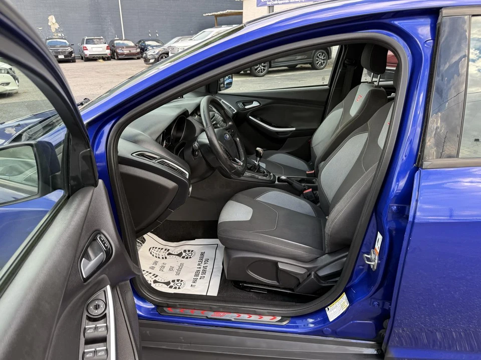 2015 Ford Focus 3rd Gen - Image 9 of 18