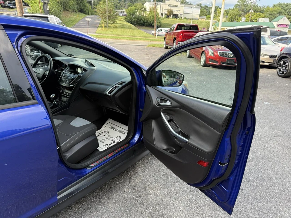 2015 Ford Focus 3rd Gen - Image 10 of 18