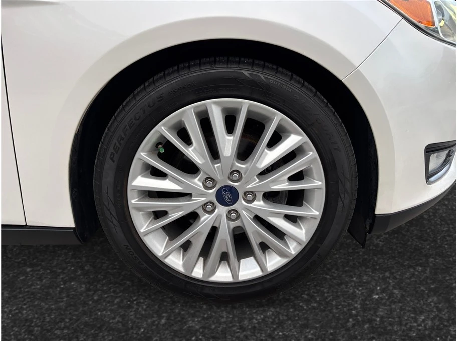 2015 Ford Focus 3rd Gen - Image 12 of 21