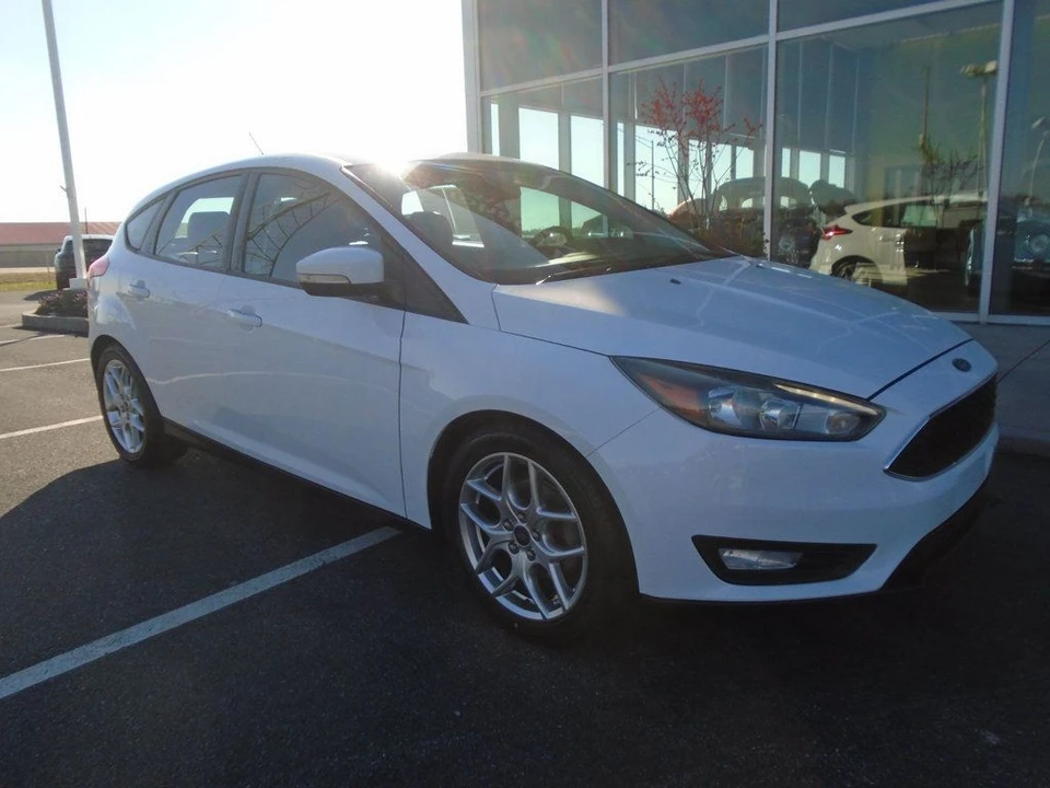 2015 Ford Focus 3rd Gen - Image 2 of 12